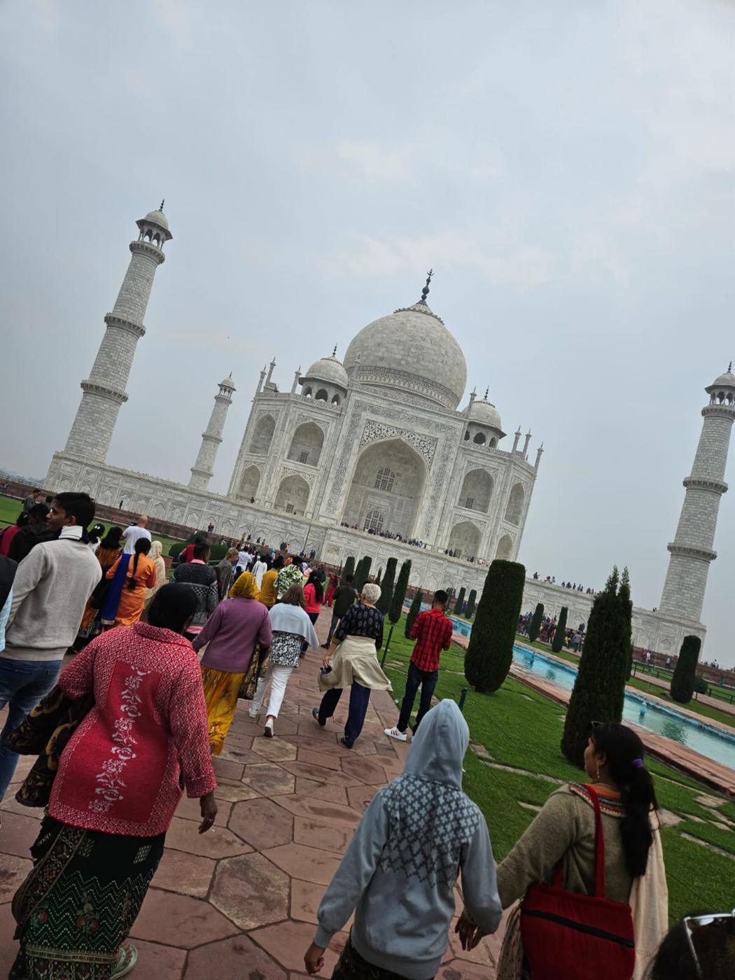 Group tour at the Taj Mahal, Agra